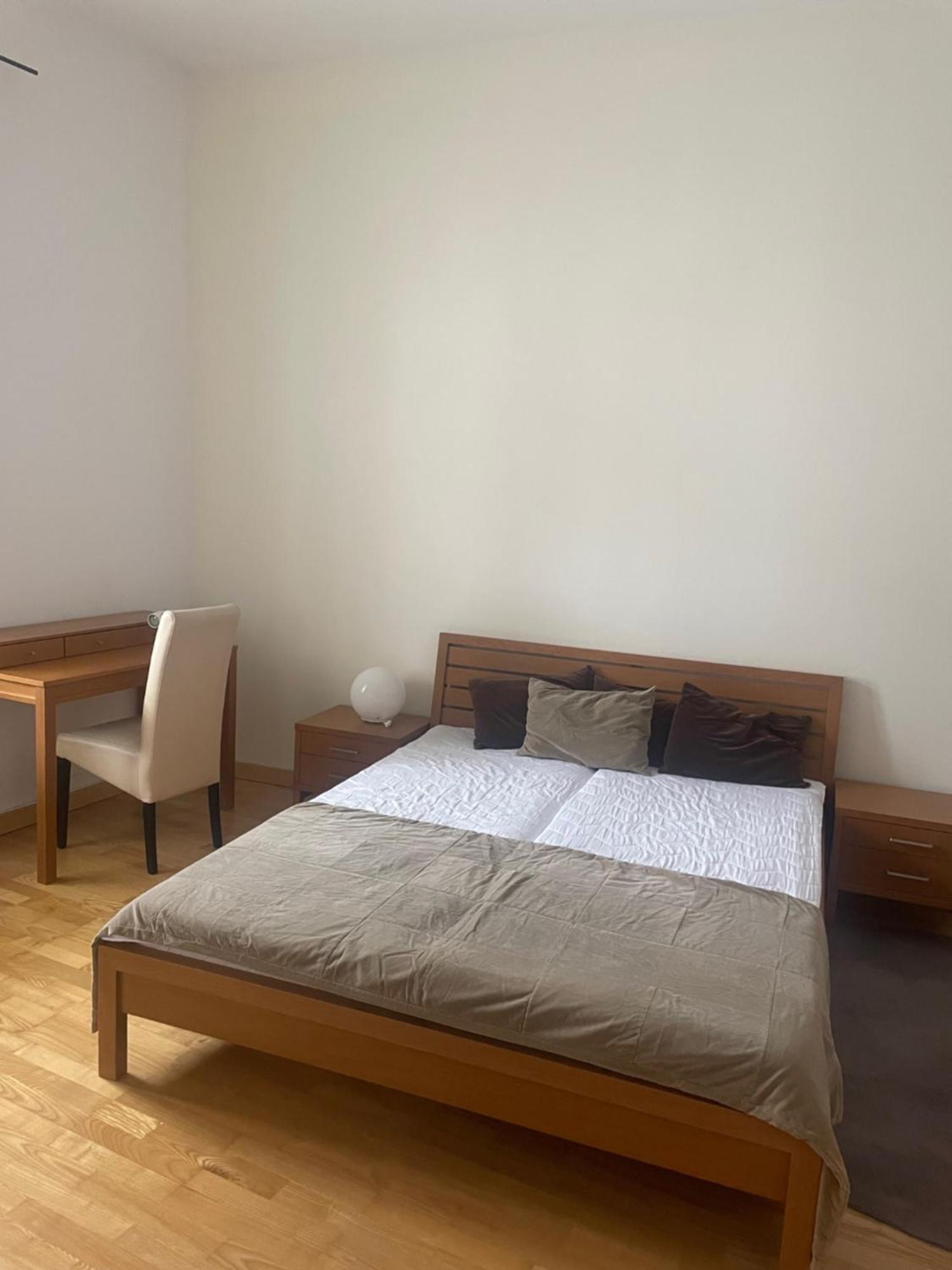 Apartman Pistacia Priame Centrum Bb Banská Bystrica Exteriér fotografie